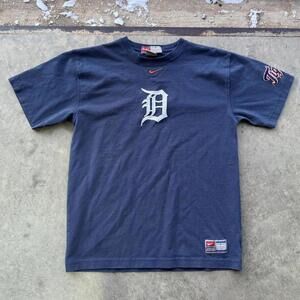 Vintage Nike Detroit tigers center swoosh t-shirt youth medium